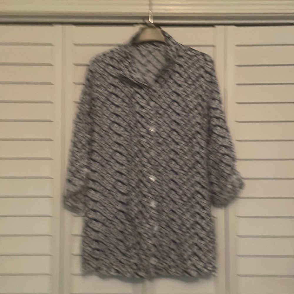 Beautiful John Mark Linen Blouse, size XL